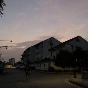 学舞蹈的妈妈成为同学
